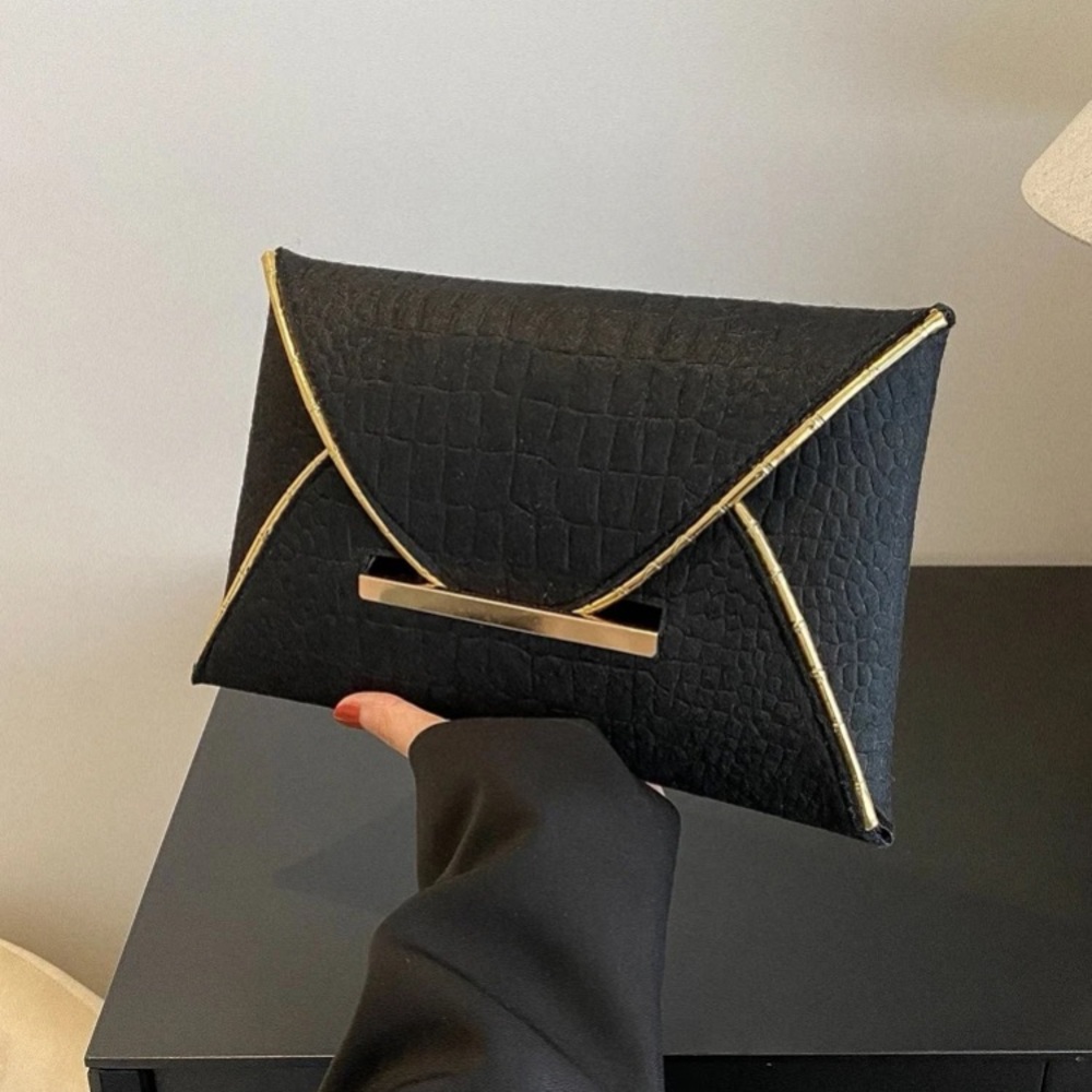 Clutch flap purse - Picture 4 of 7